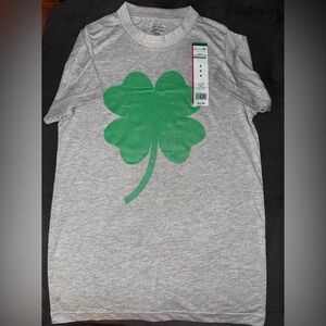 NWT St Patty’s Day Gray Kids Shirt with Green Shamrock - Small